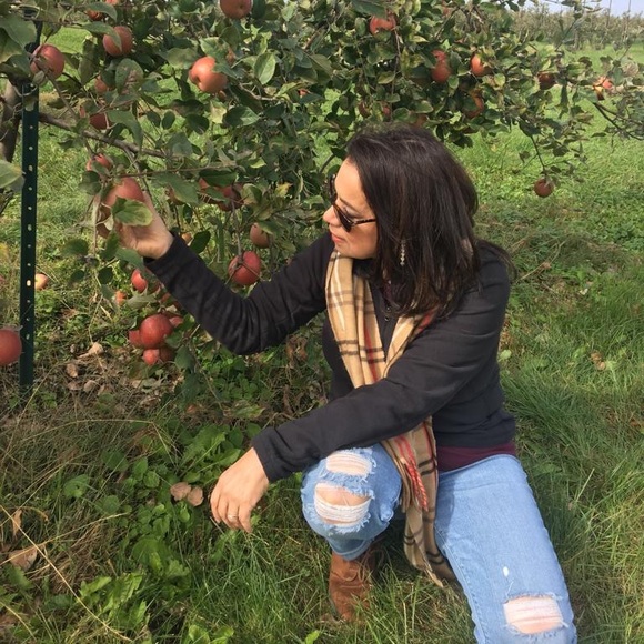 Meet your Posher, ! - Picture 2 of 2